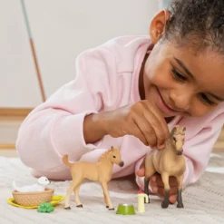 Les soins pour bébé animaux d'Horse Club Sarah