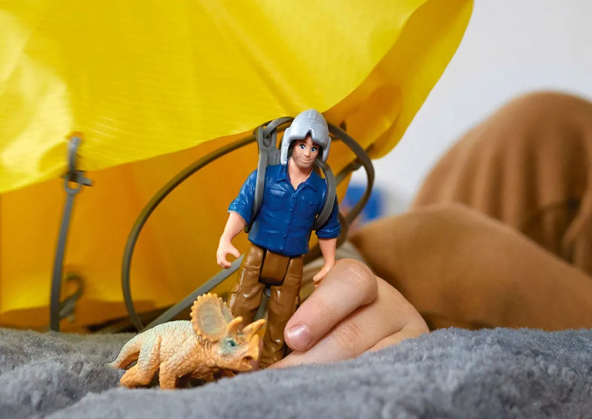 Sauvetage De Dinosaure En Parachute